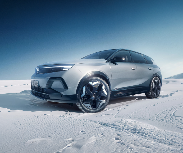 NEW Grandland Electric AWD